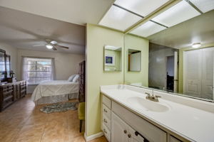 7th Ave W-022