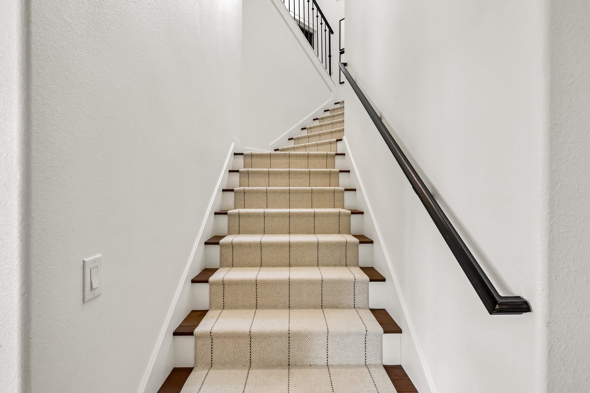 Greatwater Dr-S3004-042r.jpg