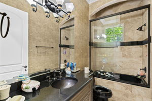  Photo 48