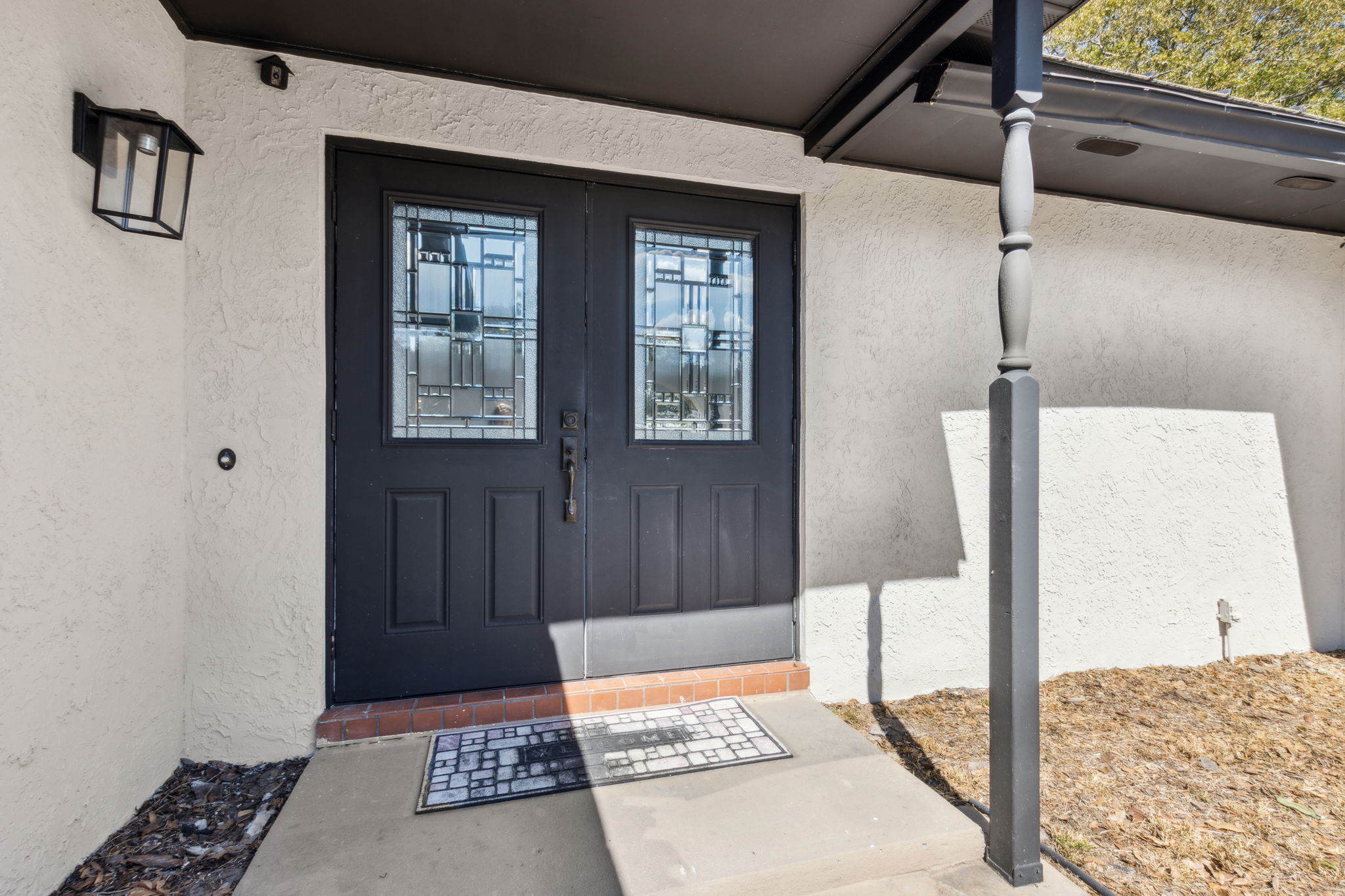 Front Entry Detail