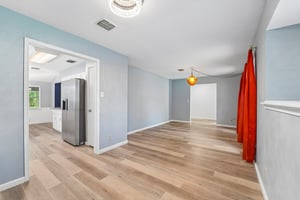 Rena St-S0408-012.jpg