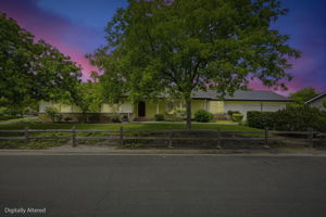  Photo 0