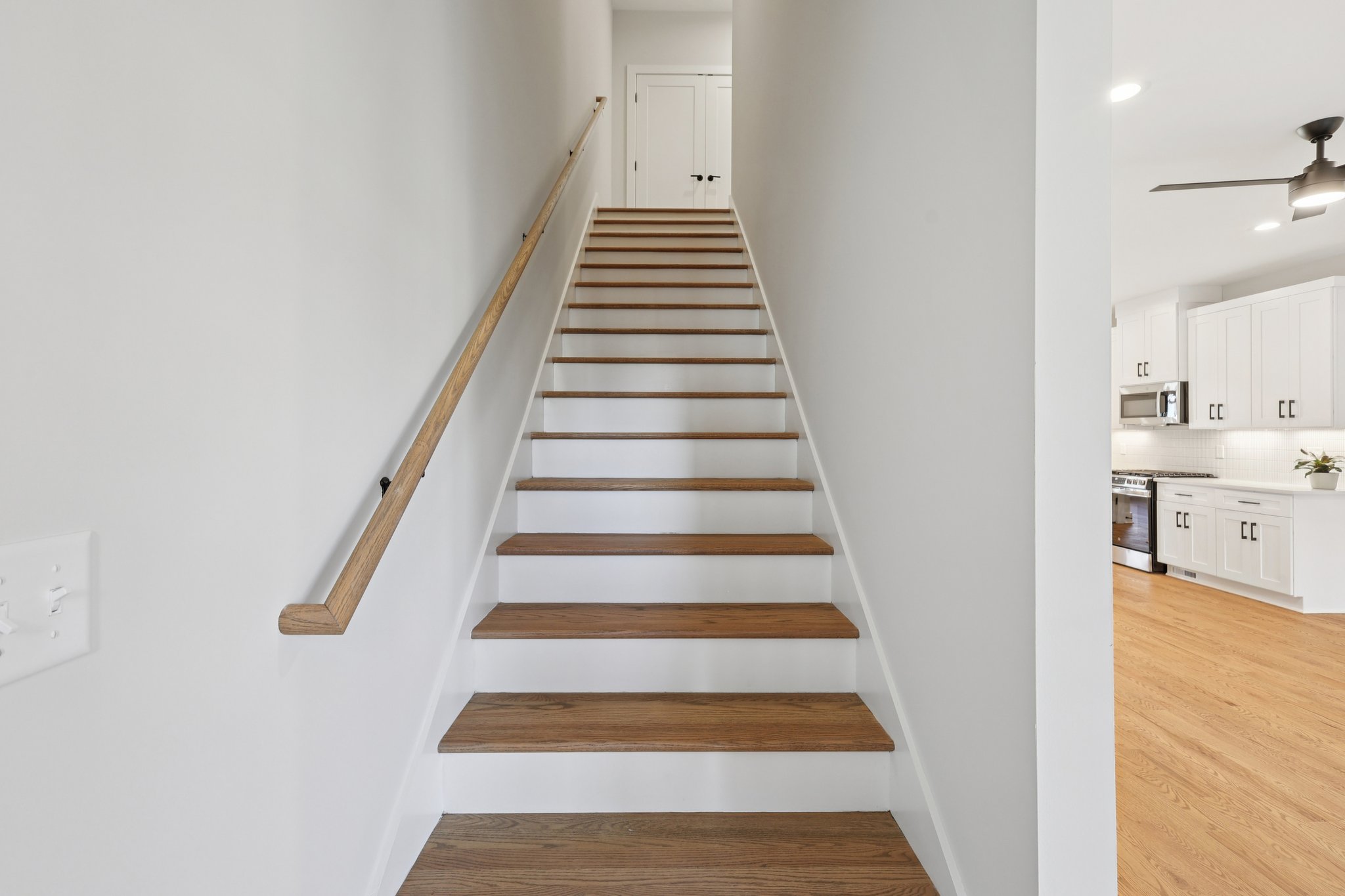 6124 Robertson Ave-S1511-037.jpg