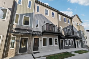 6124 Robertson Ave-S1511-002.jpg