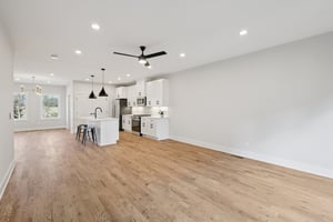 6124 Robertson Ave-S1511-012.jpg