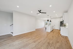 6124 Robertson Ave-S1511-013.jpg