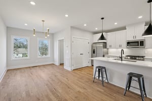 6124 Robertson Ave-S1511-016.jpg