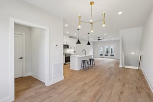 6124 Robertson Ave-S1511-019.jpg