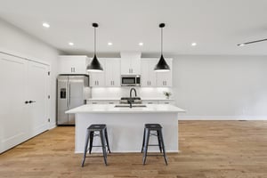 6124 Robertson Ave-S1511-021.jpg