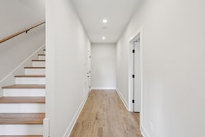 6124 Robertson Ave-S1511-027.jpg