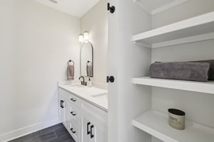 6124 Robertson Ave-S1511-045.jpg