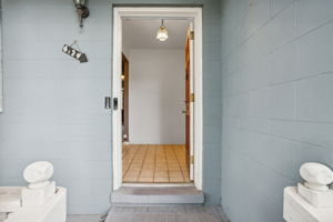 Front Entry Detail