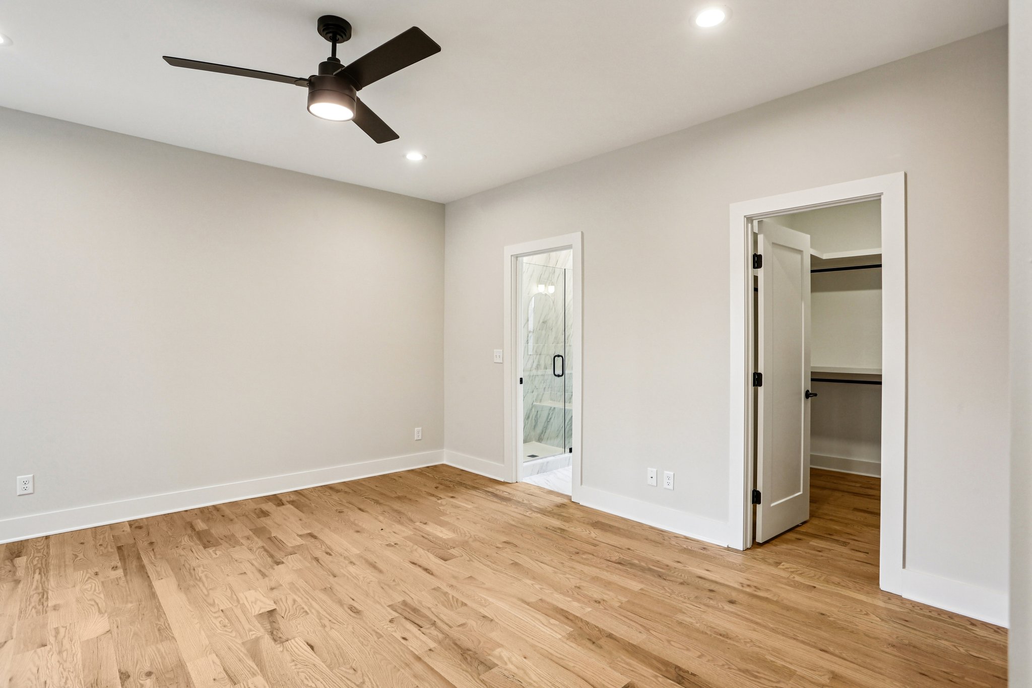 Robertson Ave-S2011-021.jpg