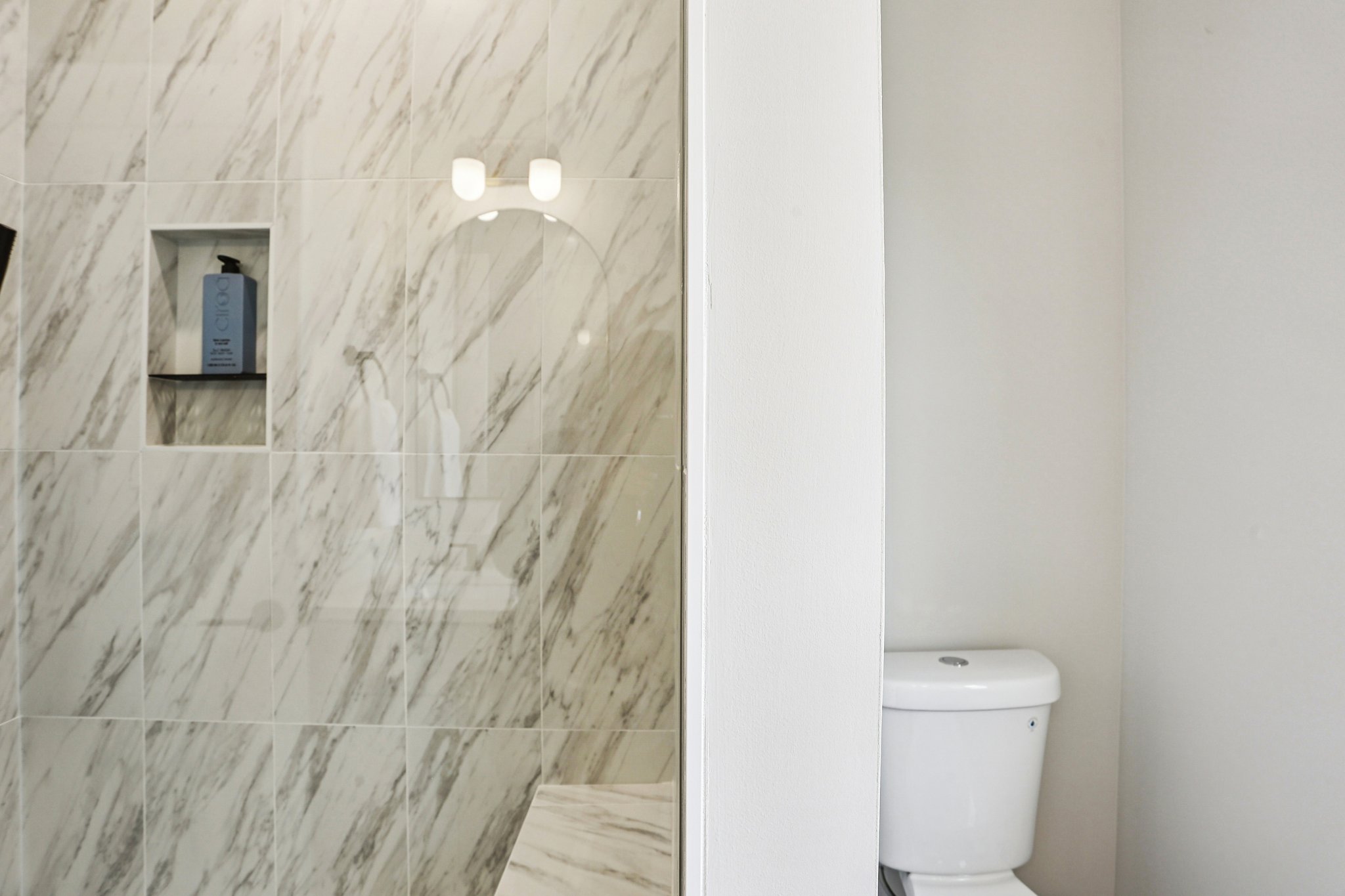 Robertson Ave-S2011-027.jpg