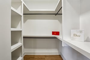 Robertson Ave-S2011-023.jpg