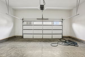 Robertson Ave-S2011-036.jpg