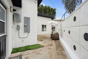  Photo 42