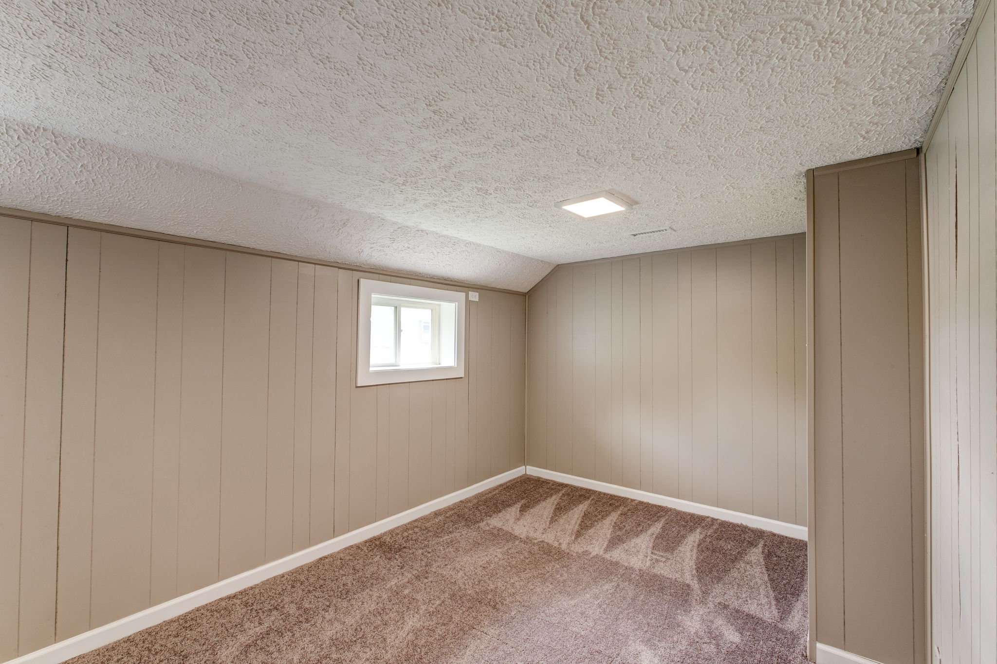  613 Balsam Dr, Knoxville, TN 37918, US Photo 16