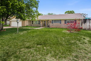 613 Bennett Dr 01