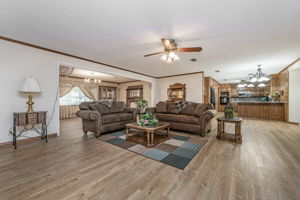 613 Bennett Dr 16