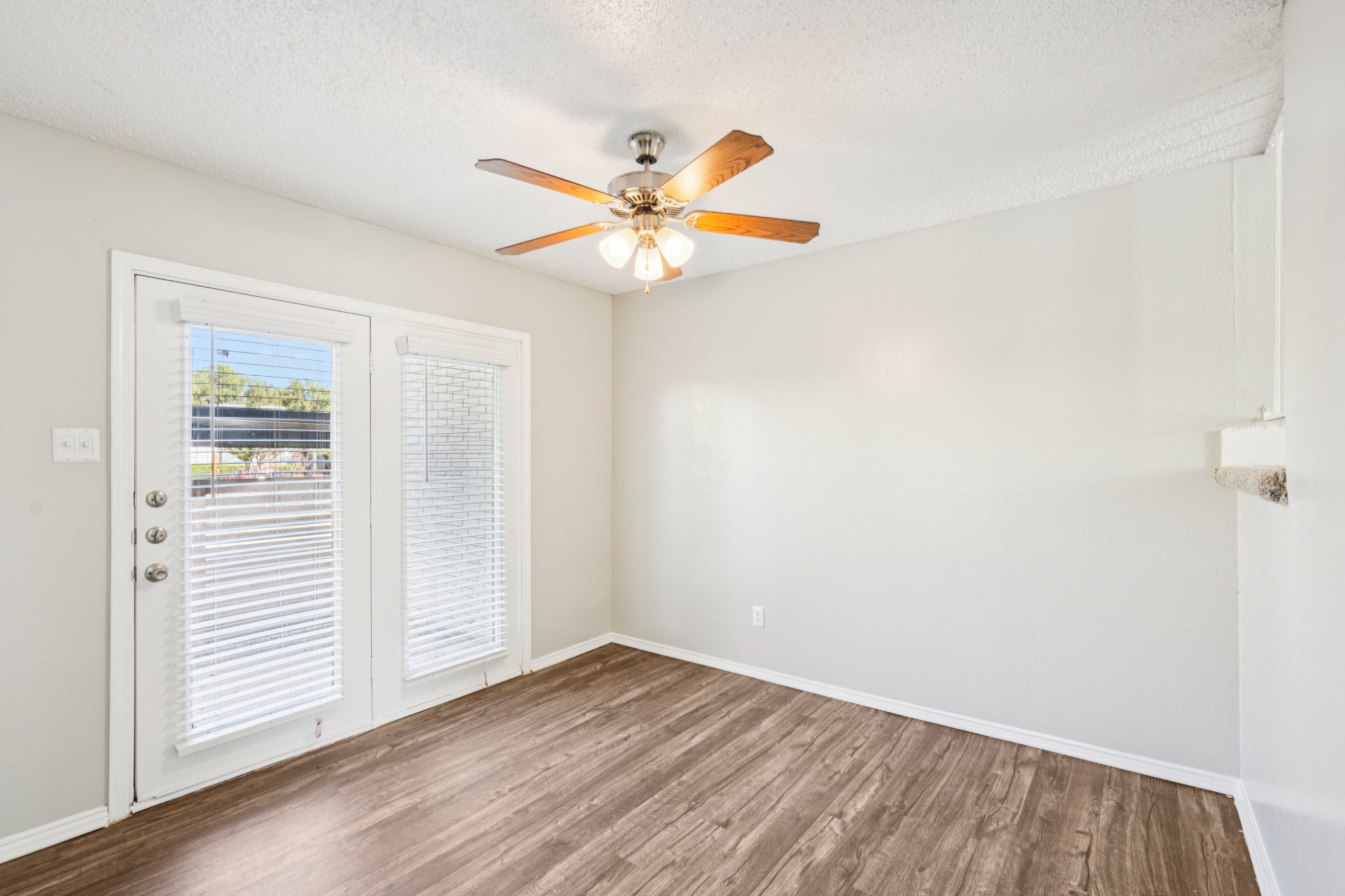 613 Clearwood Dr. Unit 614-S0611-004.jpg