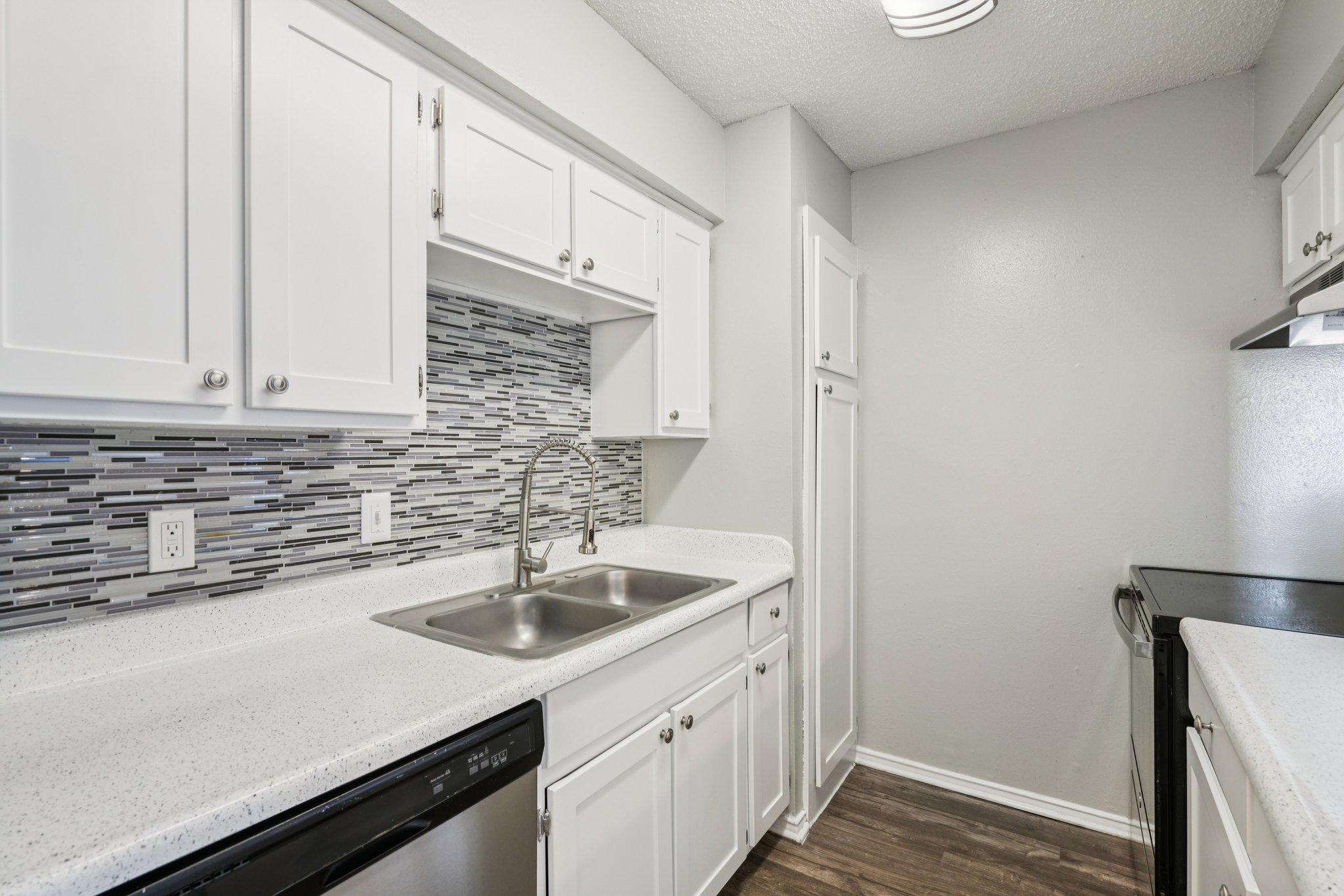 613 Clearwood Dr. Unit 614-S0611-008.jpg