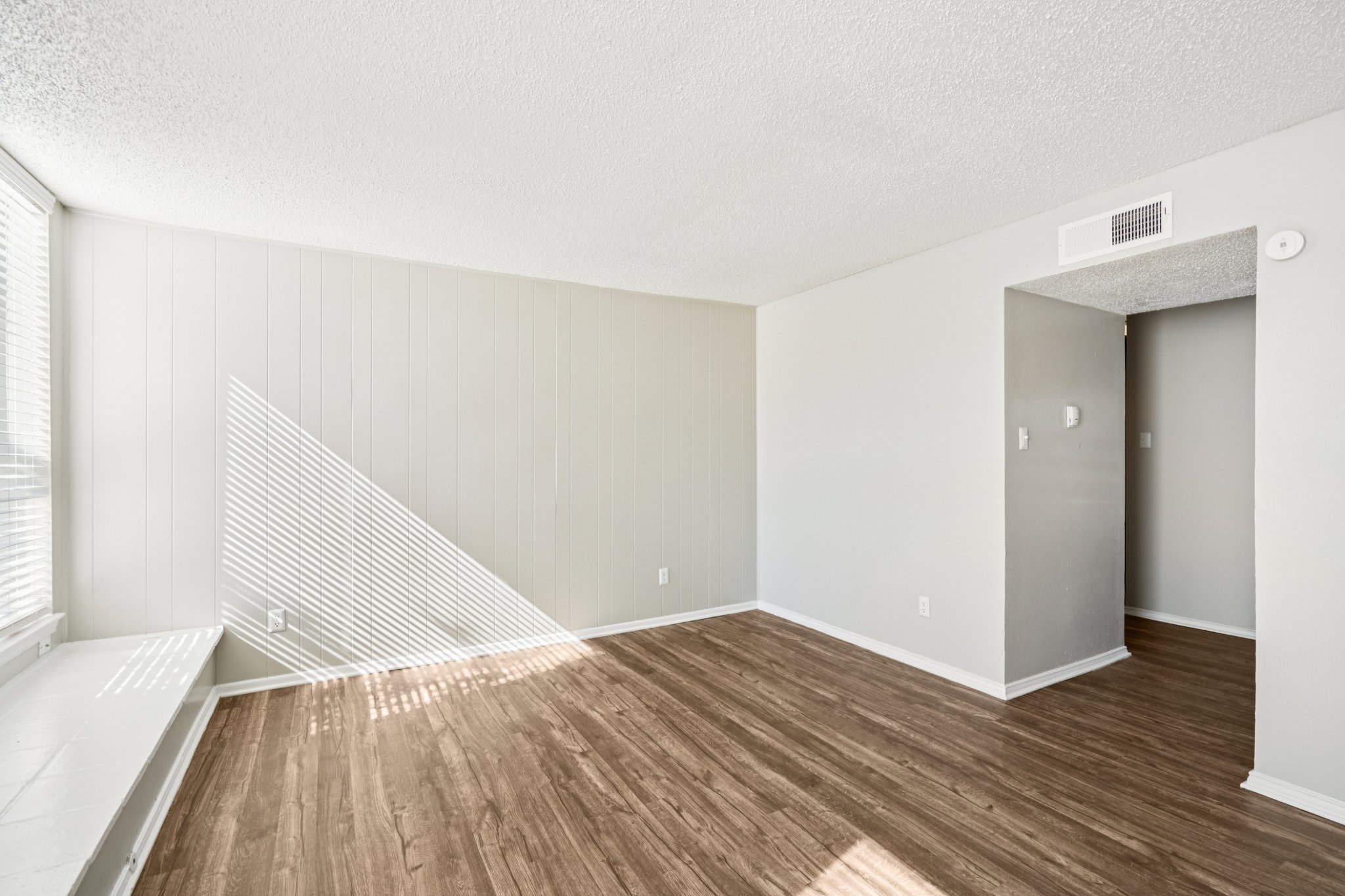 613 Clearwood Dr. Unit 614-S0611-011.jpg