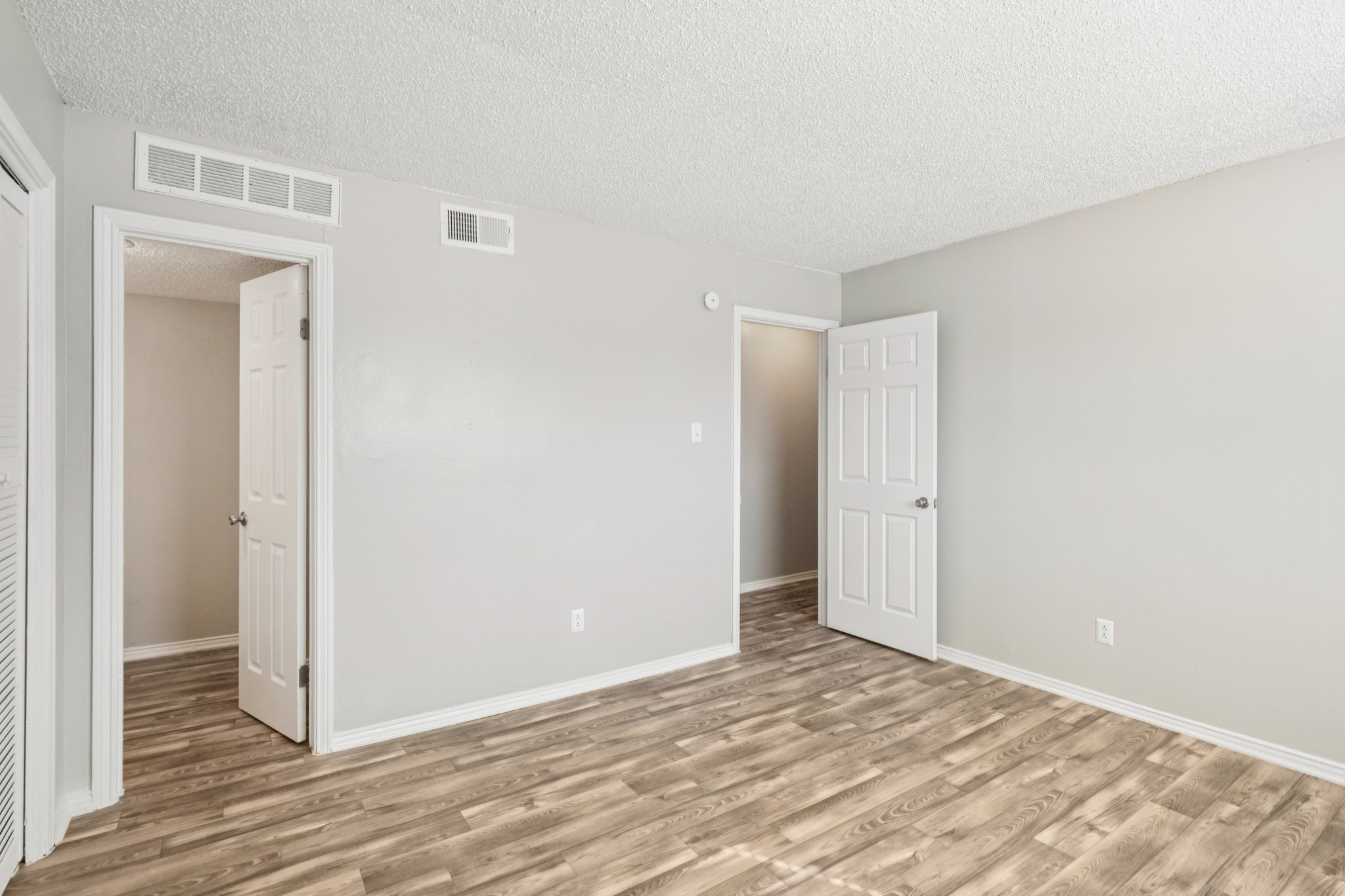 613 Clearwood Dr. Unit 517-S0611-014.jpg