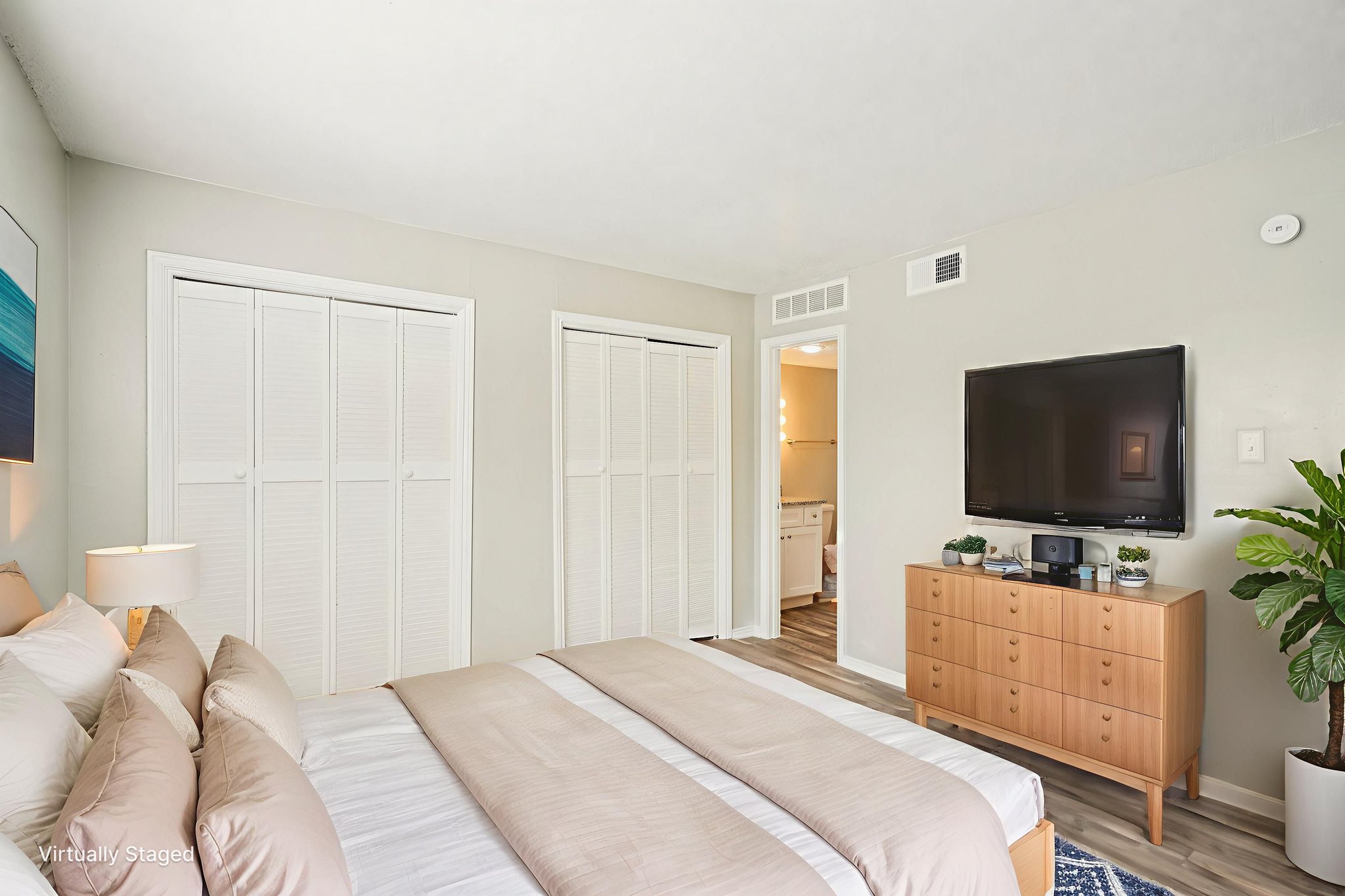 613 Clearwood Dr. Unit 517-S0611-013 virtually staged.jpeg