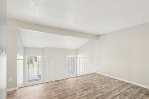 613 Clearwood Dr. Unit 517-S0611-008.jpg