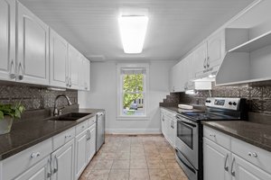 613 S Fuquay Ave, Fuquay-Varina, NC 27526, USA Photo 40