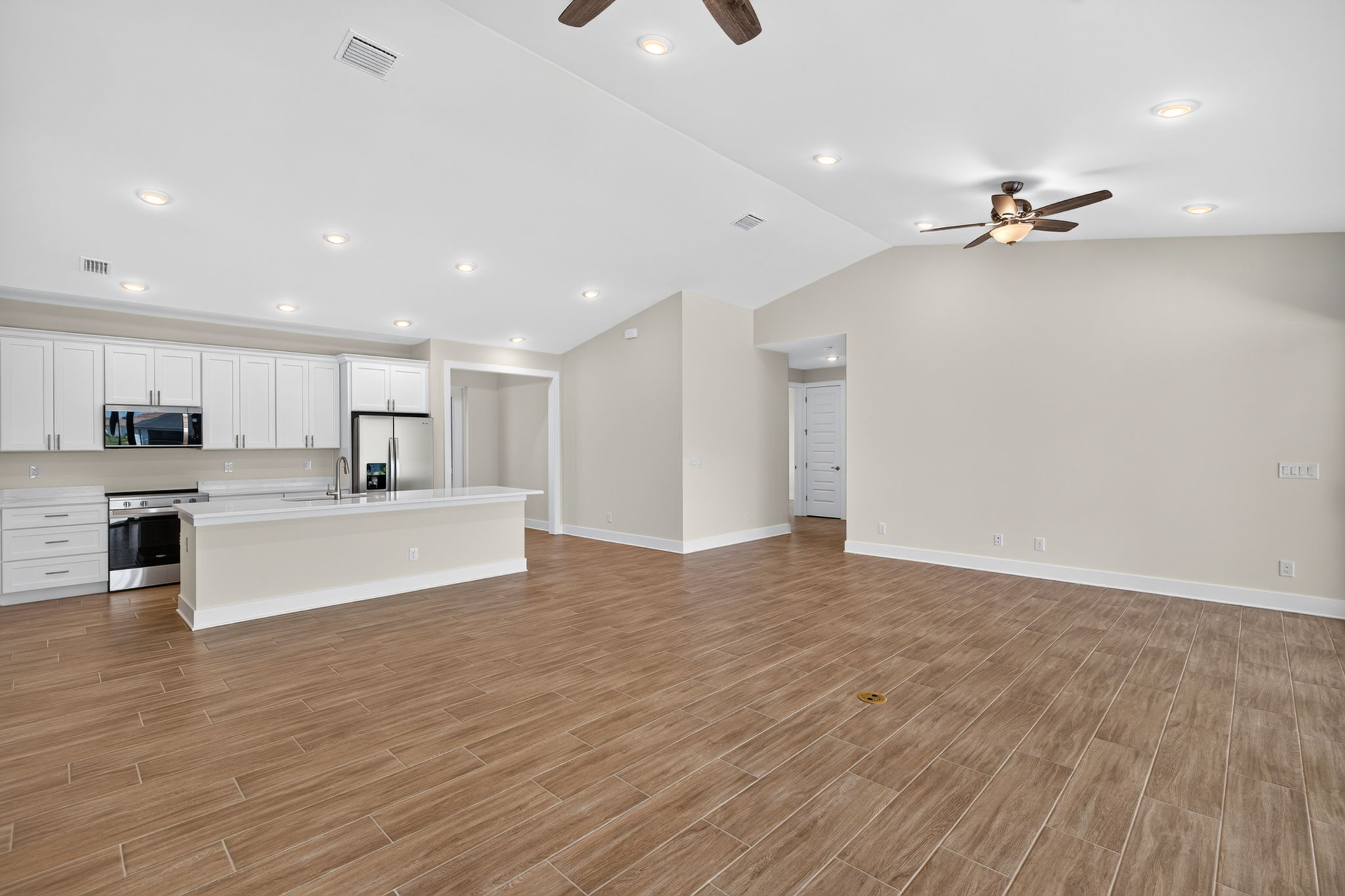 Dining Room 2 of 2