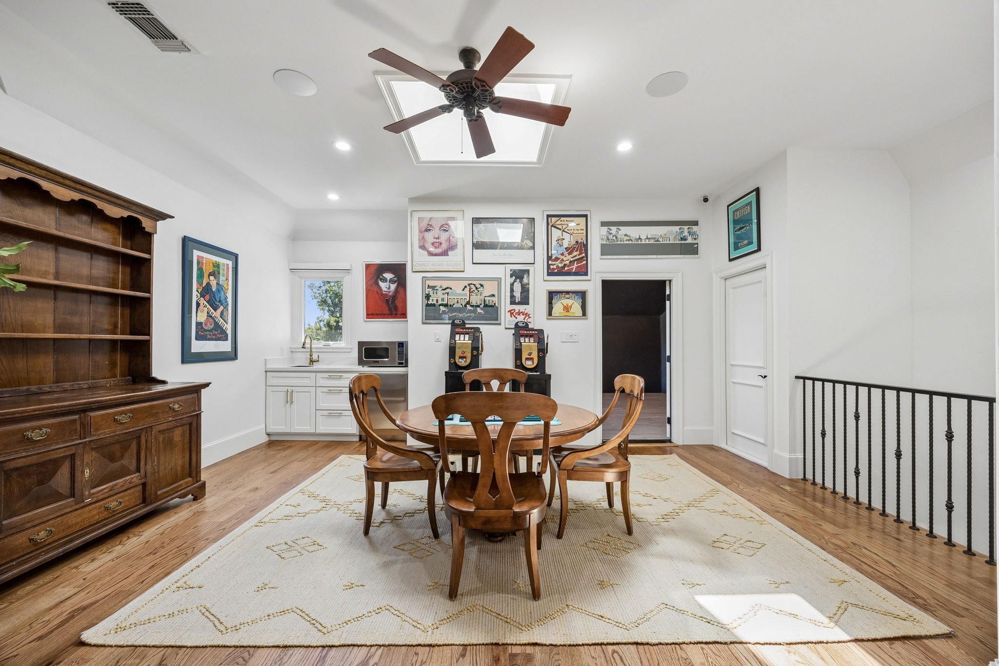  Photo 55