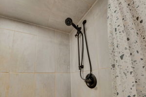  Photo 35