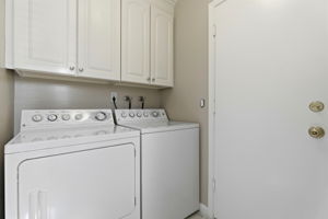 030_F8_6131 Montgomery Ct
