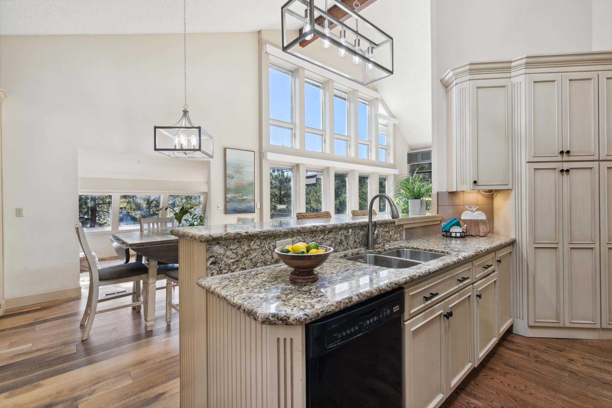 Gourmet Kitchen