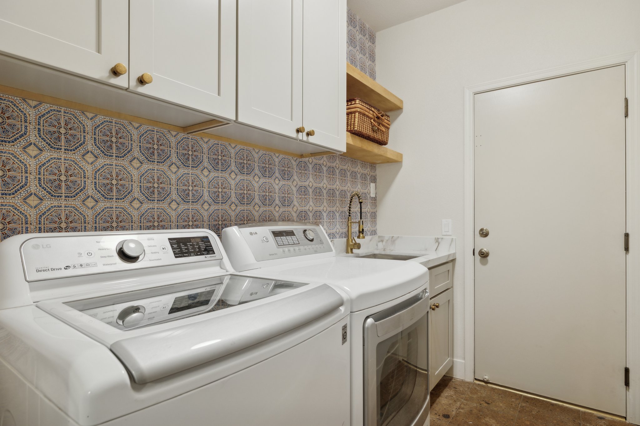 6135 E Aire Libre Ln - 028.jpg