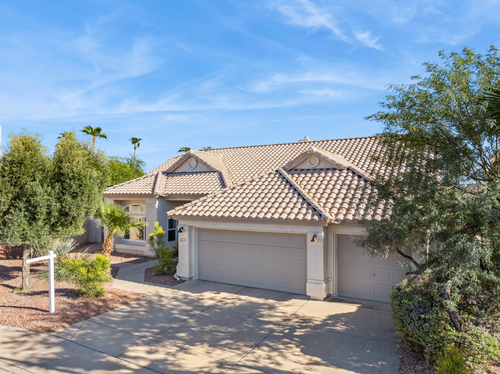 6135 E Aire Libre Ln - 018 (2).jpg
