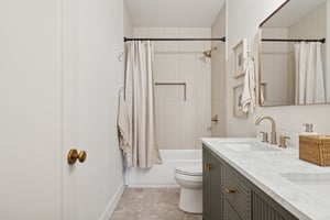 6135 E Aire Libre Ln - 025.jpg