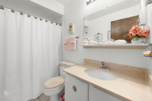 6135 W 94th St b1, Oak Lawn, IL 60453_008