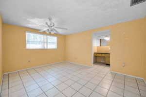 Primary Bedroom1a