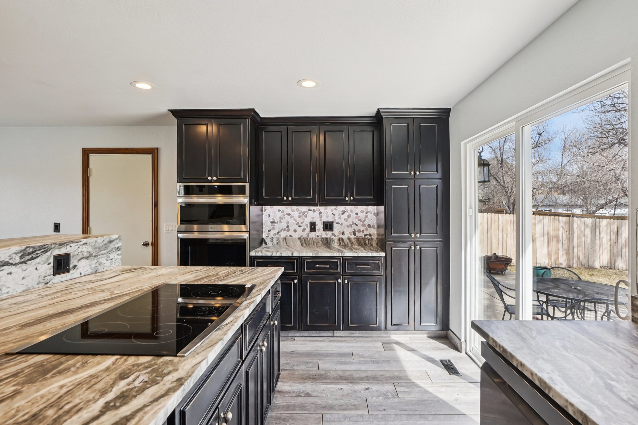 W 85th Pl-S0103-017.jpg