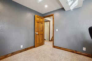 W 85th Pl-S0103-027.jpg