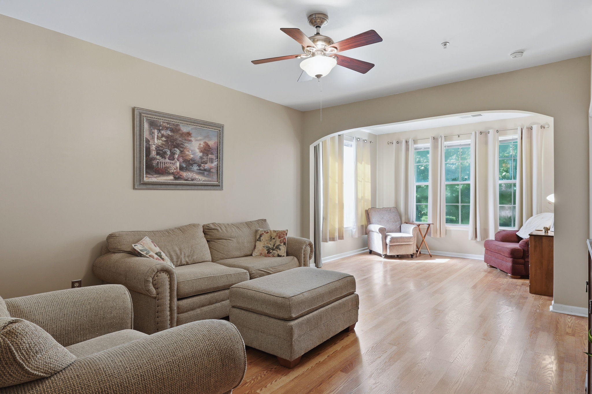 06-Living Room
