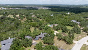  Photo 0