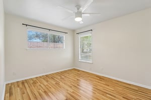 Coronet St-S1505-025.jpg
