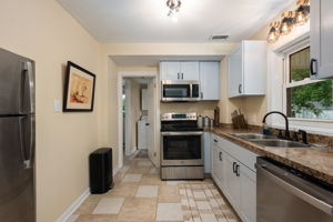 614-Croatan-Ave-Kitchen-V2
