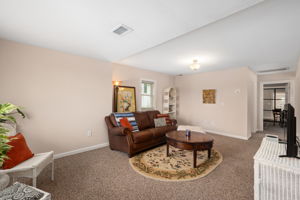 614-Croatan-Ave-Living-V4