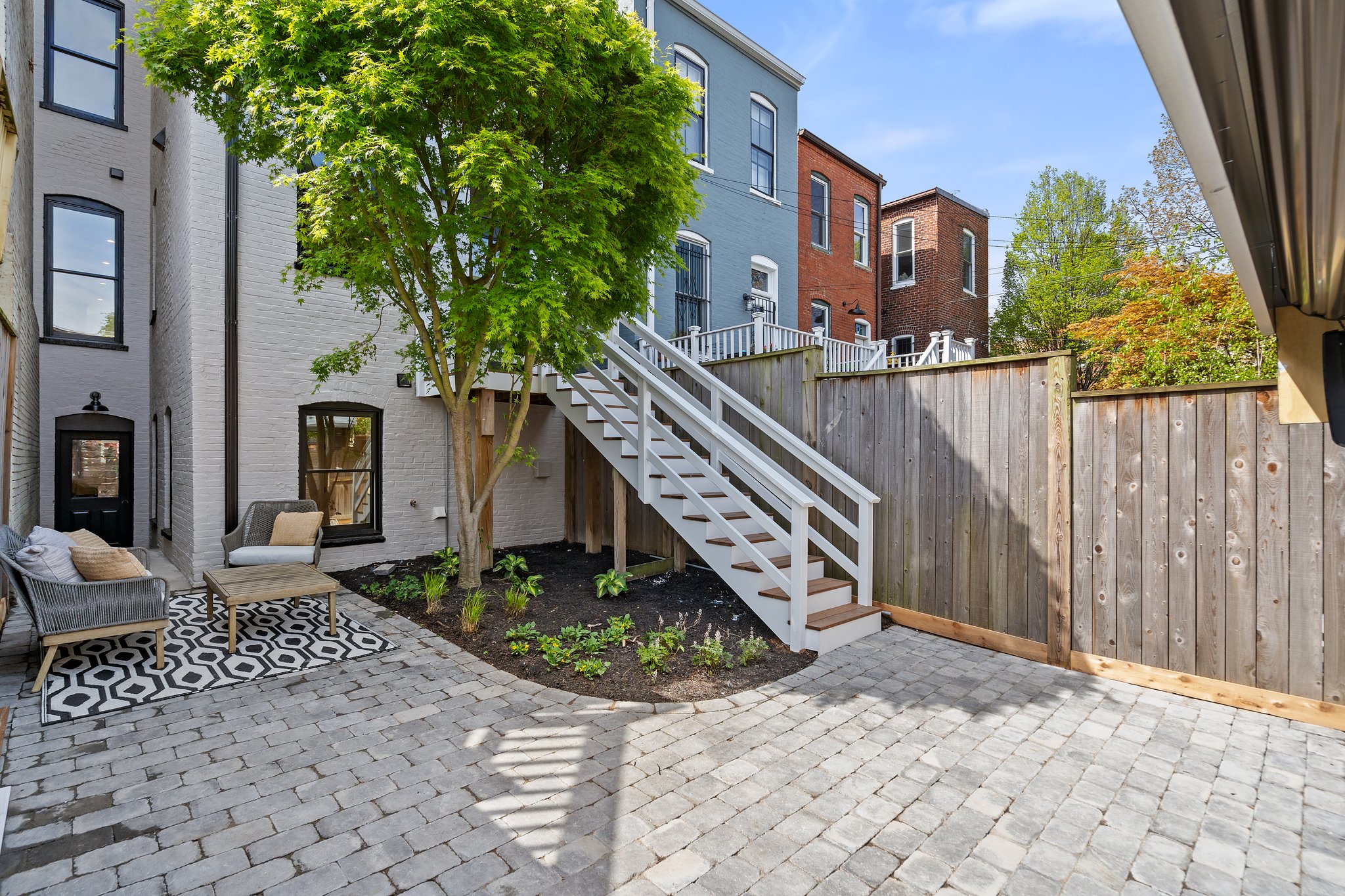 614 E St NE, Washington, DC 20002, USA Photo 48