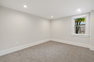 614 E St NE, Washington, DC 20002, USA Photo 43